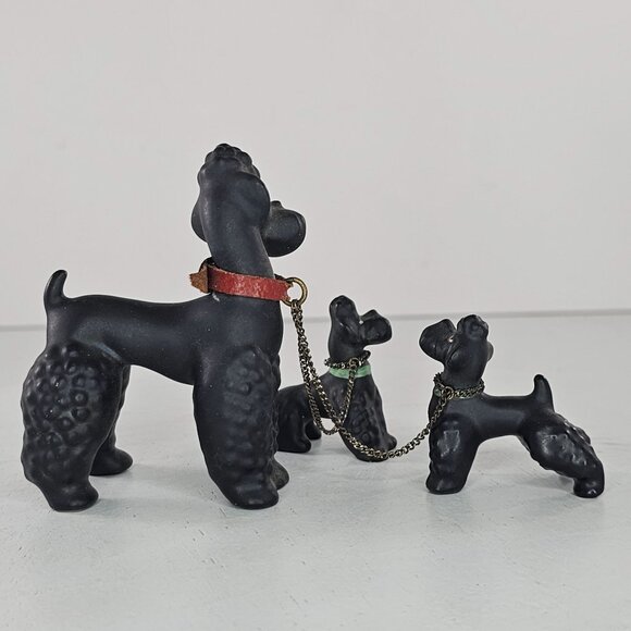 Vintage Early Goebel Pre Hummel Black Poodle Family Figurines Chain Leash Set - Picture 5 of 11